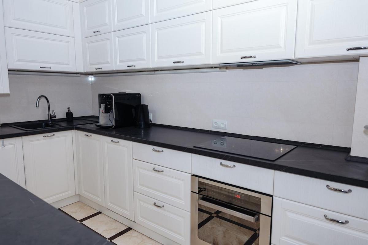 Апартаменти Bestapartmentstay
